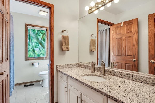 195 Hollow Way, Ingleside, IL 60041 - full bath featuring vanity and tile patterned flooring