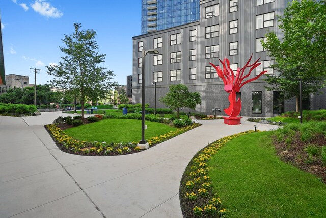 860 W Blackhawk St Unit 2106, Chicago, IL 60642 - view of community with a lawn