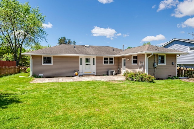 2422 E Grand Ave, Lindenhurst, IL 60046 - rear view of property with a patio