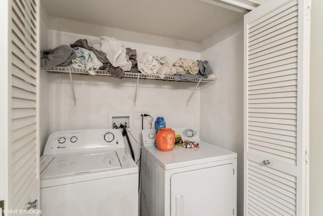 390 S Western Ave Unit 512, Des Plaines, IL 60016 - washroom with washing machine and dryer