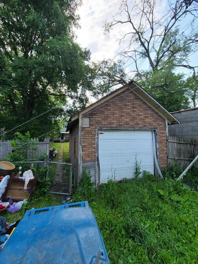 15240 Turlington Ave, Harvey, IL 60426 - photo 2
