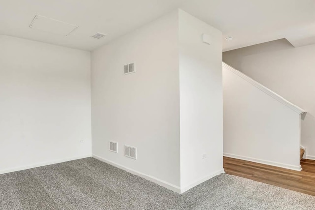 442 Lakeshore Ct, Saint Charles, IL 60174 - empty room featuring baseboards and carpet