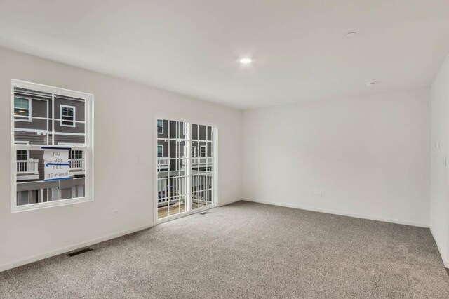 442 Lakeshore Ct, Saint Charles, IL 60174 - carpeted empty room with baseboards