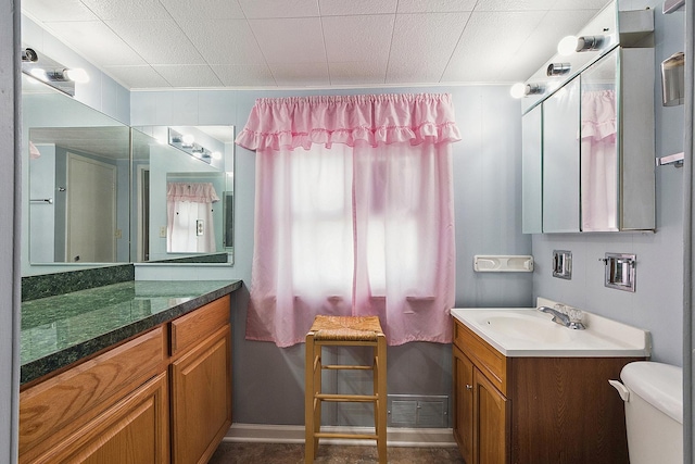 3806 168th St, Country Club Hills, IL 60478 - bathroom with vanity and ornamental molding