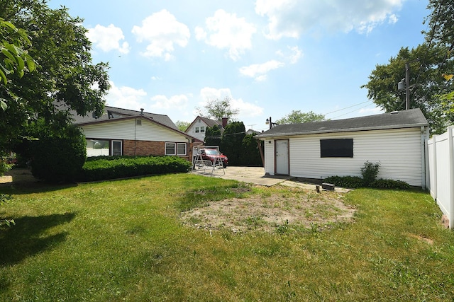 3806 168th St, Country Club Hills, IL 60478 - view of yard featuring a patio