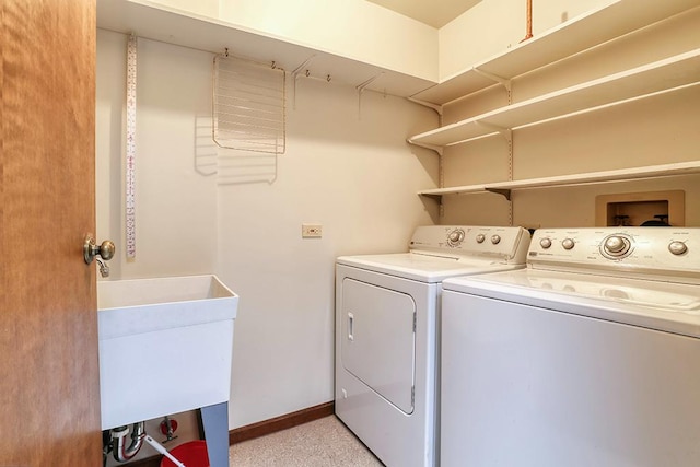 1310 Vinewood Ave, Willow Springs, IL 60480 - laundry area featuring washing machine and dryer and baseboards