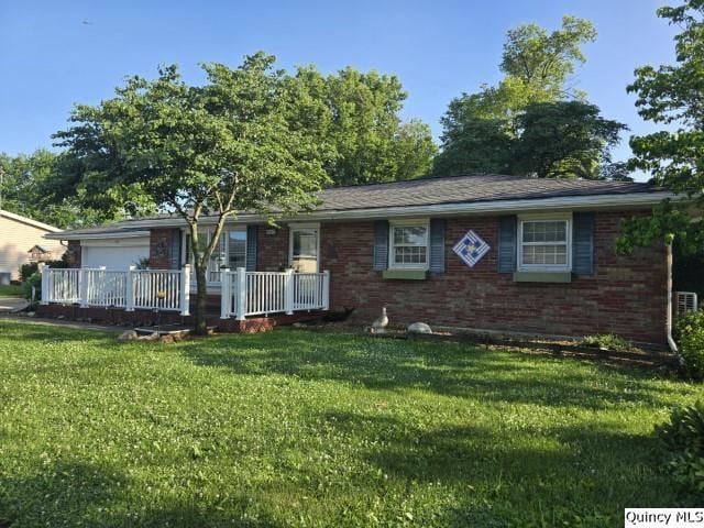 707 Country Ln, Carthage, IL 62321 - photo 1