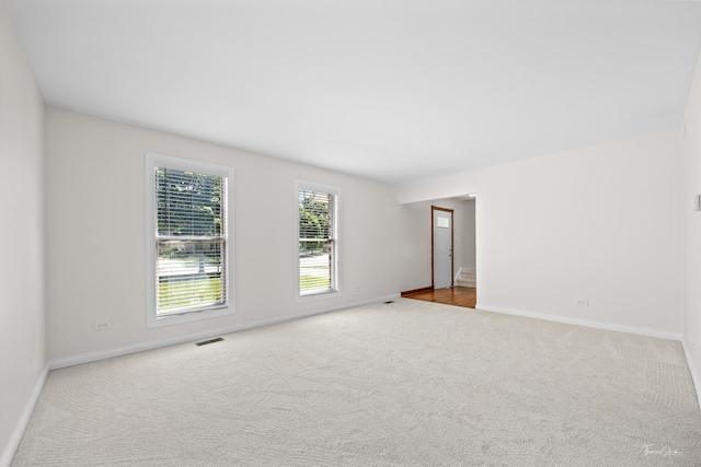 6730 Revere Rd, Downers Grove, IL 60516 - unfurnished room featuring carpet floors