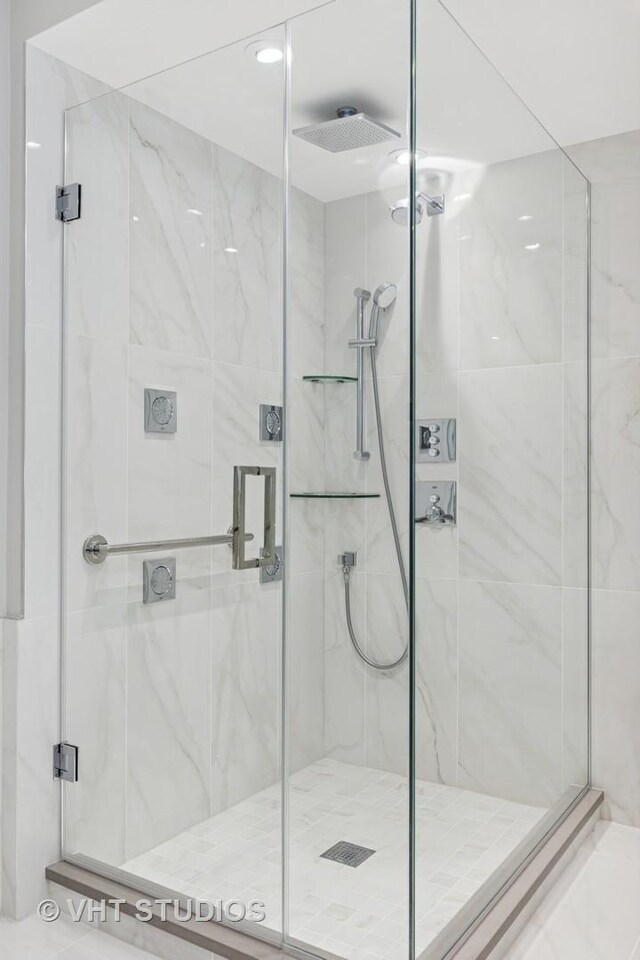132 E Delaware Pl Unit 5101, Chicago, IL 60611 - bathroom with a marble finish shower