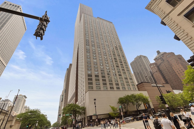 777 N Michigan Ave Unit 1407, Chicago, IL 60611 - photo 1