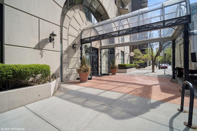 70 W Huron St Unit 606, Chicago, IL 60654 - photo 2