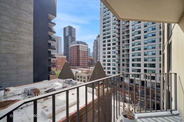 70 W Huron St Unit 606, Chicago, IL 60654 - photo 20