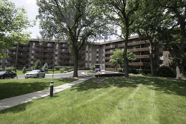 120 Lakeview Dr Unit 105, Bloomingdale, IL 60108 - photo 1