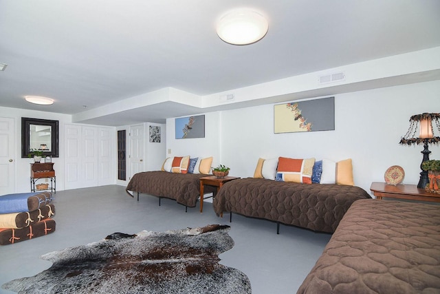 3 Laurel Ct, Galena, IL 61036 - bedroom featuring concrete floors