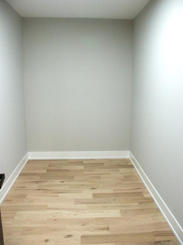 7137 S 87th Ave S, Justice, IL 60458 - unfurnished room featuring light wood-style flooring and baseboards
