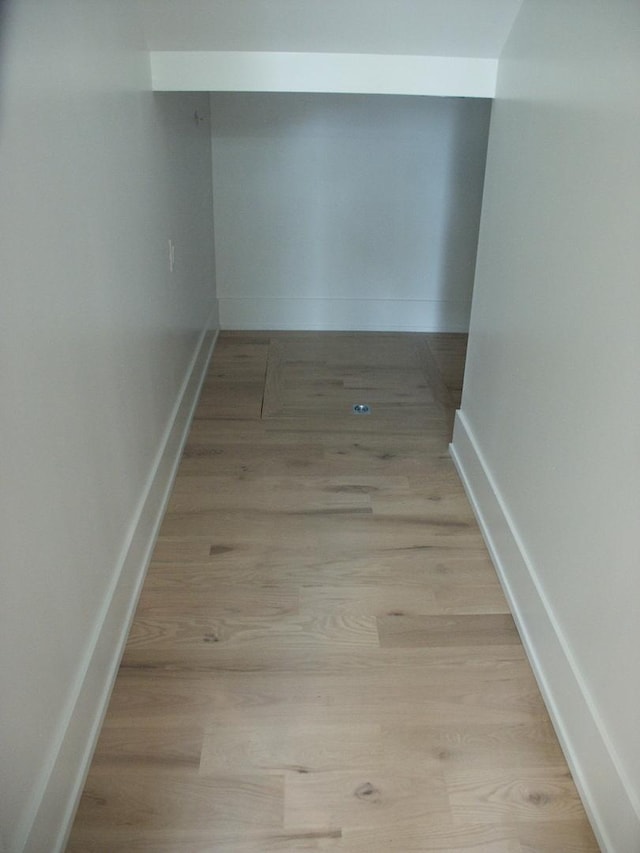 7137 S 87th Ave S, Justice, IL 60458 - corridor featuring wood finished floors and baseboards