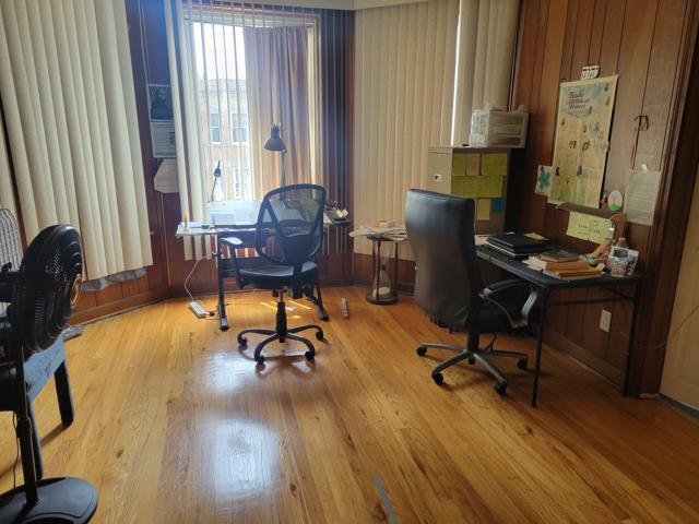 7125 S Cornell Ave, Chicago, IL 60649 - photo 16