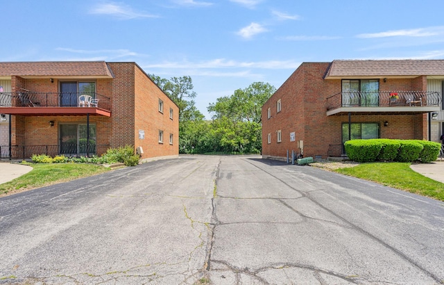 629 N Carroll Pkwy Unit 207, Glenwood, IL 60425 - view of road