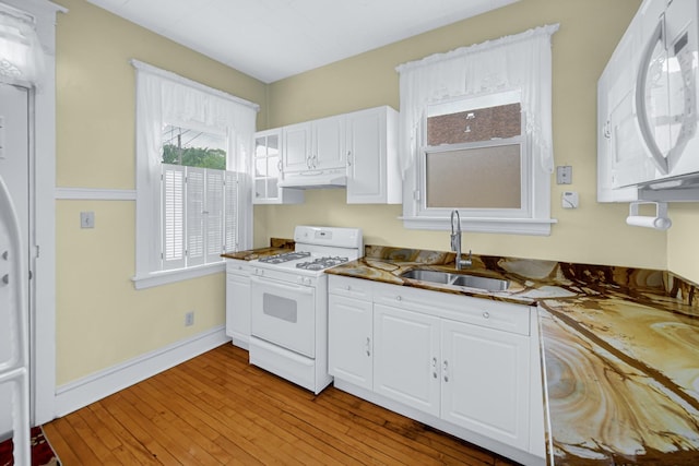 5736 S Honore St, Chicago, IL 60636 - unfurnished bedroom featuring carpet floors, crown molding, and a ceiling fan