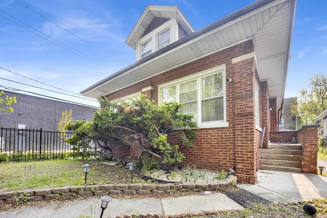 7515 S E End Ave, Chicago, IL 60649 - view of side of property featuring brick siding