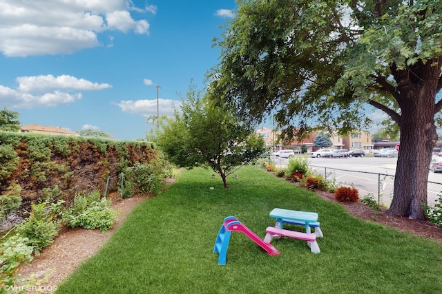 7318 W Archer Ave, Summit, IL 60501 - view of yard