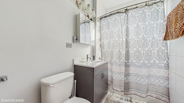 7318 W Archer Ave, Summit, IL 60501 - full bathroom with vanity and a shower with shower curtain