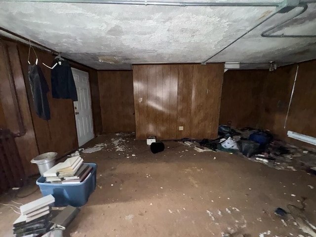 4038 W Adams St, Chicago, IL 60624 - spare room with wooden walls