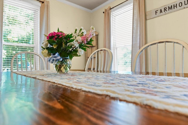 835 E Pells St, Paxton, IL 60957 - dining area view of ornamental molding