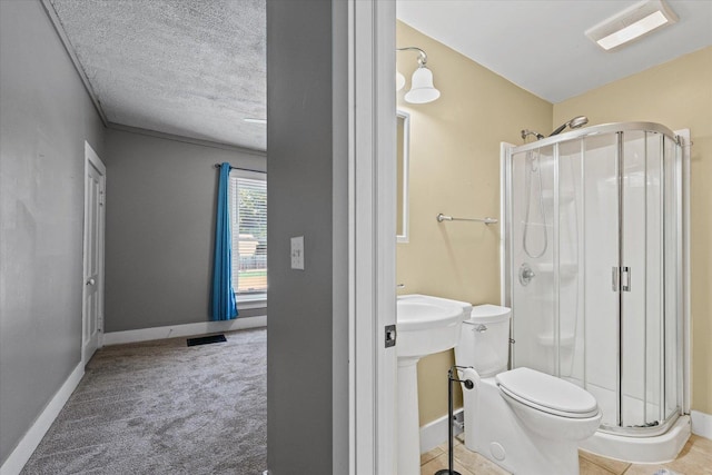 835 E Pells St, Paxton, IL 60957 - bathroom with a stall shower and a textured ceiling