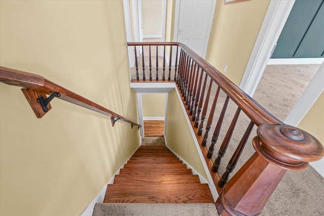 835 E Pells St, Paxton, IL 60957 - view of staircase