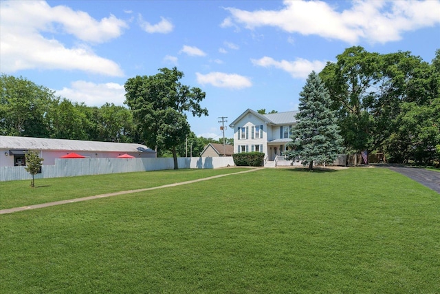 835 E Pells St, Paxton, IL 60957 - view of yard