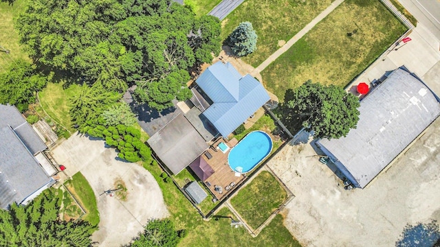 835 E Pells St, Paxton, IL 60957 - aerial view of a pool area