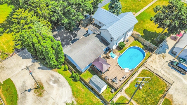 835 E Pells St, Paxton, IL 60957 - view of subject property featuring a pool area