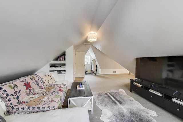 653 Blackstone Pl, Highland Park, IL 60035 - carpeted living room with vaulted ceiling and built in features