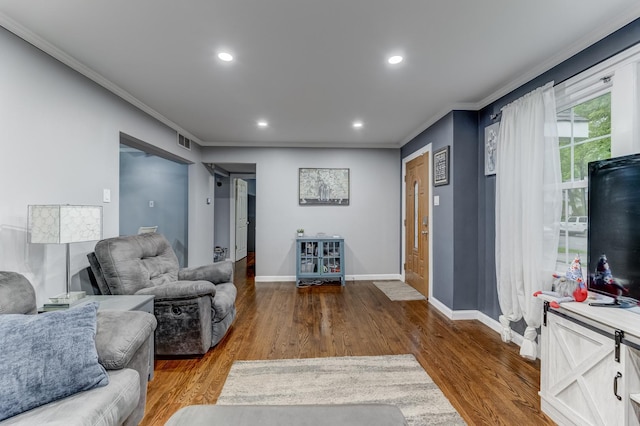 9116 S 53rd Ct, Oak Lawn, IL 60453 - living area featuring ornamental molding, wood finished floors, and recessed lighting