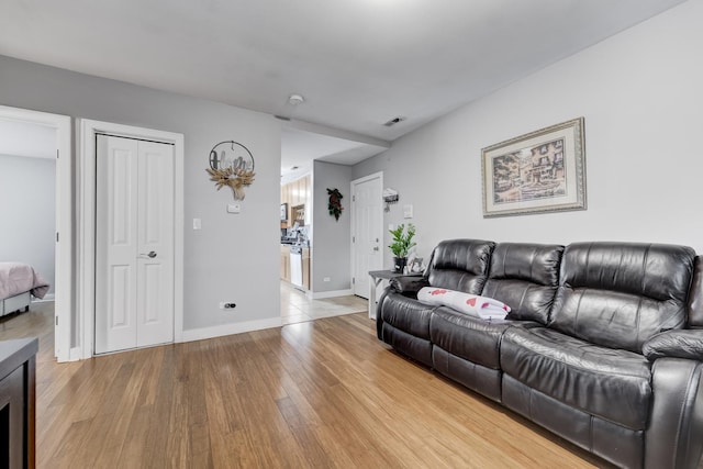 3915 W Addison St Unit G, Chicago, IL 60618 - photo 5