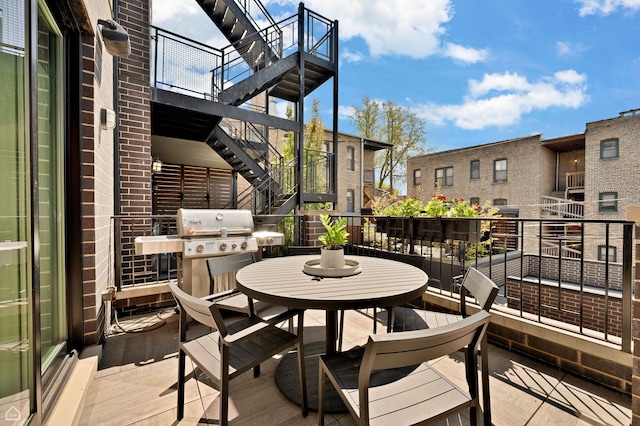 1469 W Byron St Unit 2, Chicago, IL 60613 - deck with grilling area and stairway