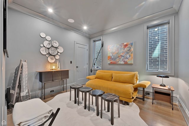 1469 W Byron St Unit 2, Chicago, IL 60613 - living room with wood finished floors and recessed lighting