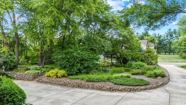 41W955 Northway Dr, Elburn, IL 60119 - surrounding community