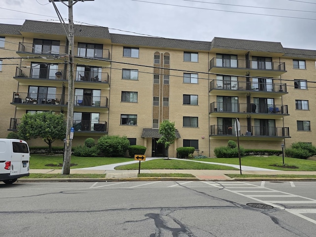 1441 E Thacker St Unit 501, Des Plaines, IL 60016 - view of apartment building / complex