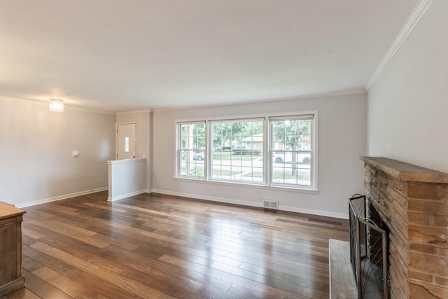 7350 Lavergne Ave, Skokie, IL 60077 - unfurnished living room with hardwood / wood-style floors and ornamental molding