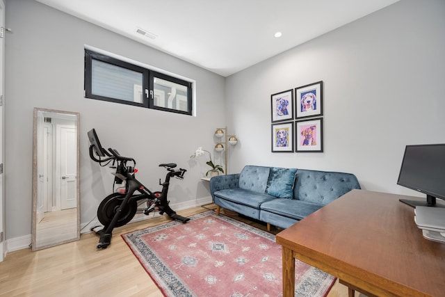 1011 N Winchester Ave Unit 2, Chicago, IL 60622 - living area featuring light wood finished floors and recessed lighting