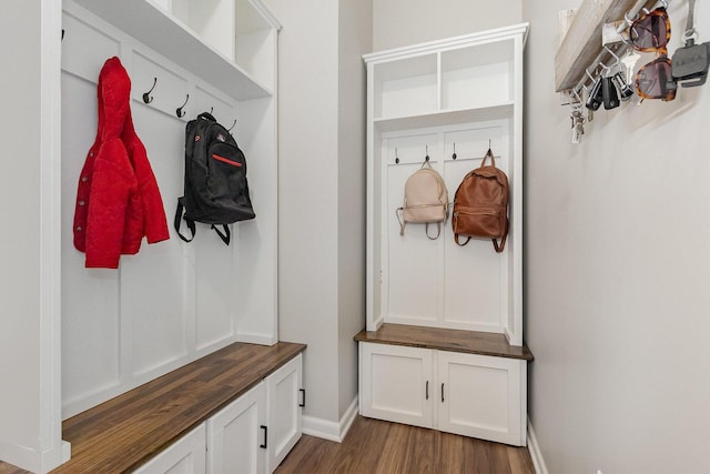 26550 W Old Stage Ln, Channahon, IL 60410 - mudroom with dark wood-style flooring and baseboards