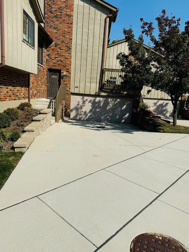 40 Portwine Rd, Willowbrook, IL 60527 - view of patio / terrace