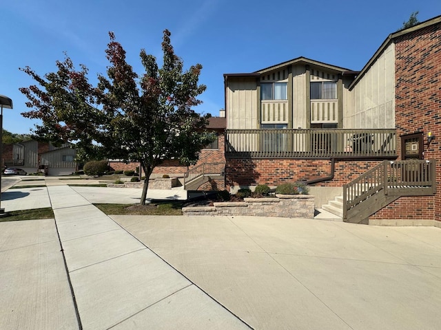 40 Portwine Rd, Willowbrook, IL 60527 - view of front of property featuring stairway