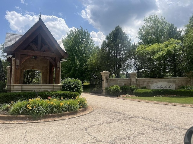 18N647 Ridgefield Blvd, Huntley, IL 60142 - photo 1