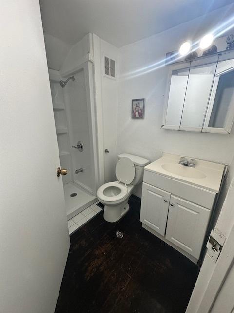 110 N Frolic Ave, Waukegan, IL 60085 - full bath with vanity and a shower