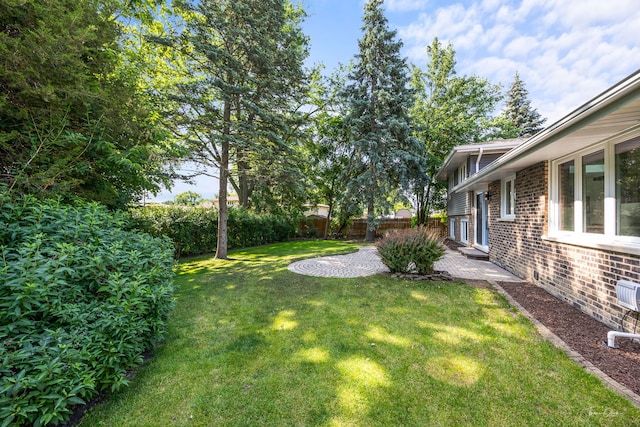 13741 S 85th Ave, Orland Park, IL 60462 - view of yard with a patio area