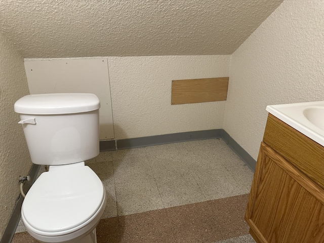 5608 S Spaulding Ave, Chicago, IL 60629 - bathroom featuring vanity and a textured wall