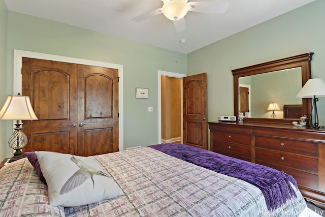 9516 Thousand Oaks Dr, Spring Grove, IL 60081 - bedroom featuring ceiling fan